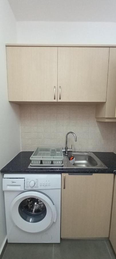 Valentinas ! Apartman Polis
